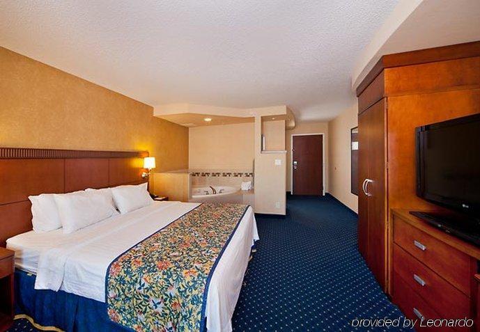 Courtyard By Marriott Fort Smith Downtown Habitación foto